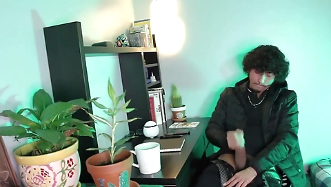 Married guy with perfect ass