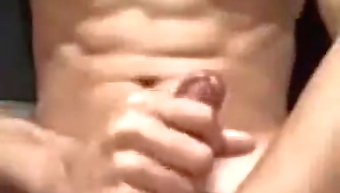 Sexy young chick with a auburni undeniaro