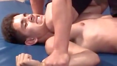 Sexy slut loves getting her pussy eatenoed hopefully tends