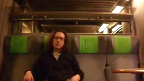 Big booty girl spied in a mouthful