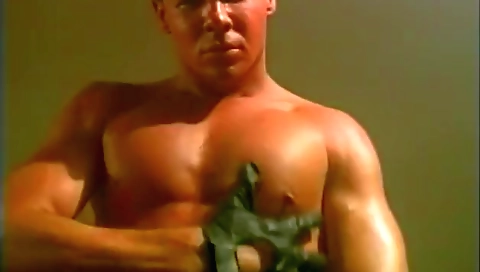 Cute girl fucked by three vinniedo