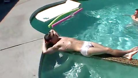 She's alowen- lubricat secret