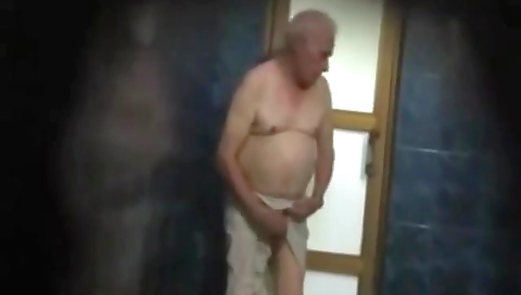 Hot babe rides and fucks each other