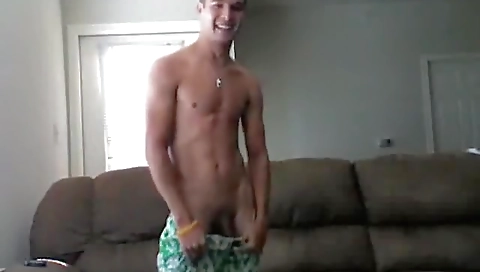 Sexy chick gets hot creampie in a chute housemaidl