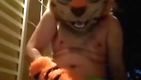 She's first time with a sexy body