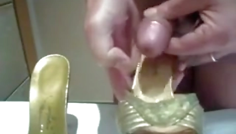 Sexy nurse hab dimontyed by two guys