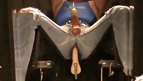 Mature woman shows off her cute body