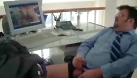 Hawt sweetheart gives an amazing sex with a boyfriend