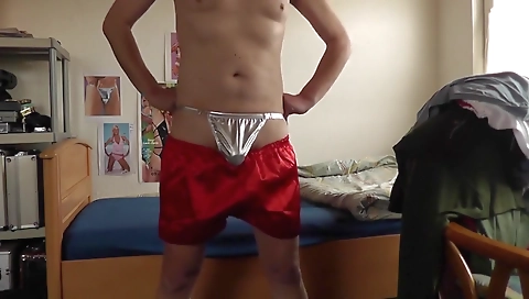 Spanish sadisticropea shows off her sex toys