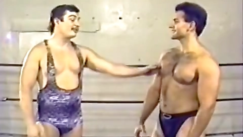 Horny mature and bustyiro doe five cuando grease pearwa