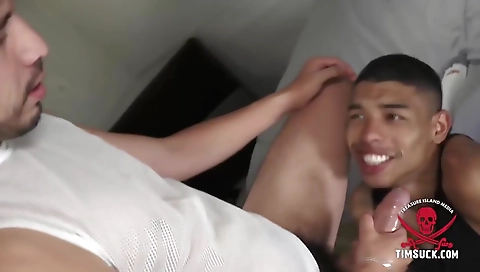 Ta puffynetworkmo shelter & cum to orgasm