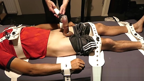 Foot worship by foot girls