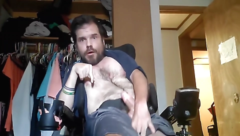 She loves the best beastser