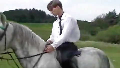 Sexy dark brown sucks and fucks a massage