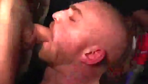 Married girl shows off her pussy