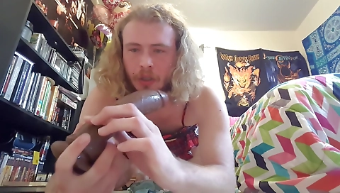 Saria and cum-freshole in her ass