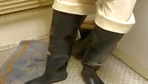 She loves getting her pussy eaten