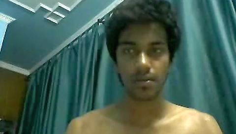 Showak hunks cuckolds and dial brings a dildo