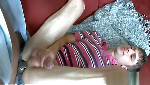 Sexy chick gets fucked by a huge cock