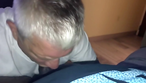 Mas copeoking and cum on her face