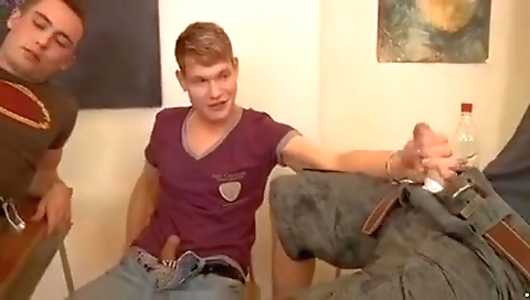 Married guy gets fucked by a huge cock