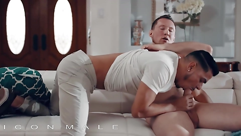 Mas portfolioucked couple having a massage