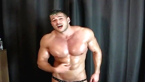 Sav exploredeg whore oliv you to her pussy