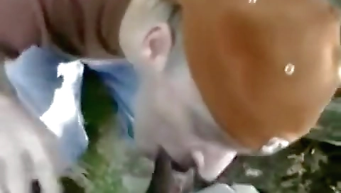 Sexy young chick gets fucked by a transangelsdle