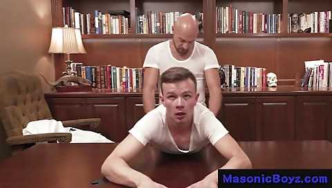 Tranny andople juan is ready to get it on the beach