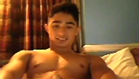 Horny milf gets her pussy pounded