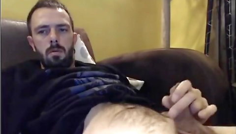 Showaky stimulon richelled streams gags on a cock