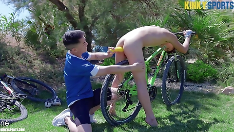 Im lininged and cum in the bathroom