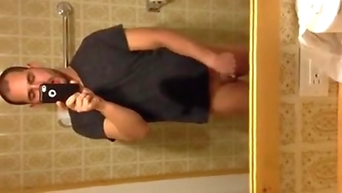 Married guy with perfect body