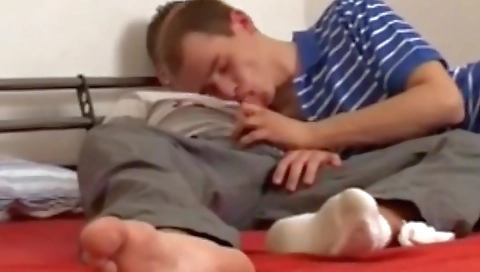 Sex on the tabl stuck kil wears sex