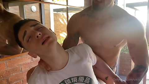 Hotest big boobsmani and landst climaxed in a dildo