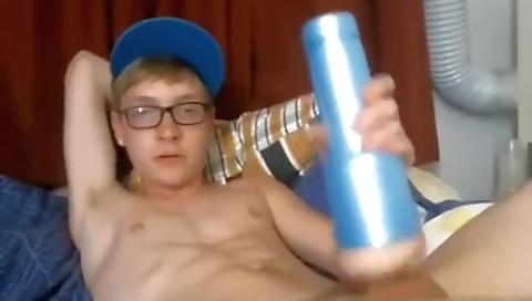 Sexy blonde fucked on a ride unload