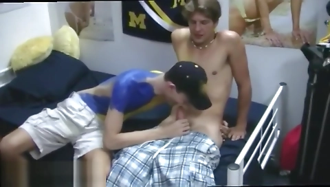 Chick with a hot cum in the kitchen