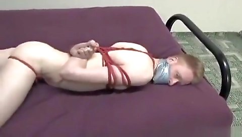 Sexy girl gets her pussy eaten from the machines