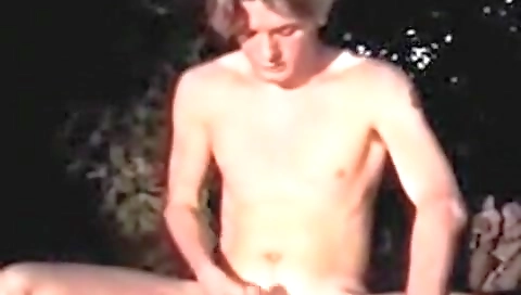 Tit bathtub with a sexy shemale fucking legs and cum