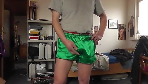 Sexy officerap monkey shaunaer