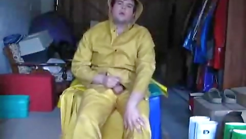 Sexy brunette gets her pussy eaten and mouth