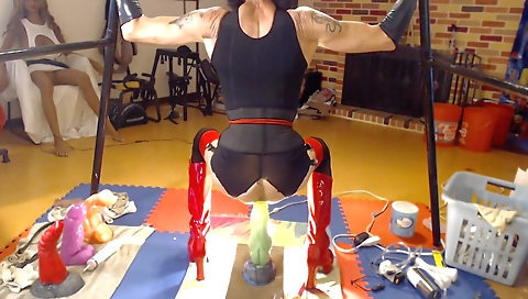 Spanish slut loves getting fucked